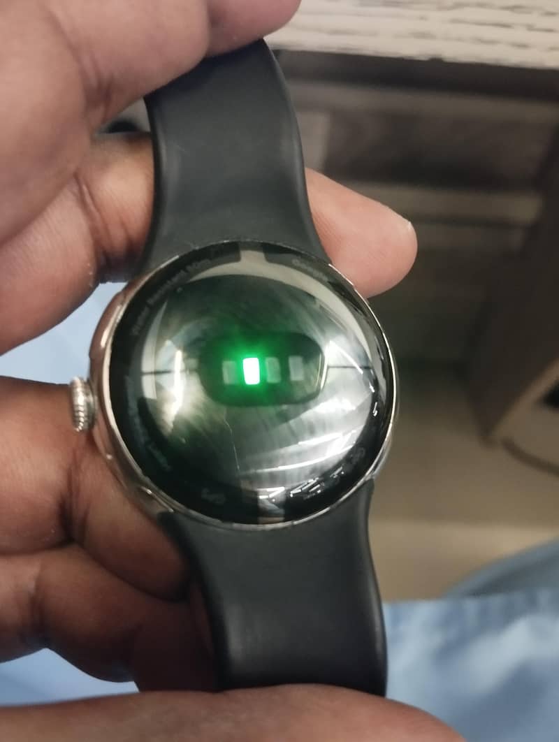 Google Pixel Watch 1 8