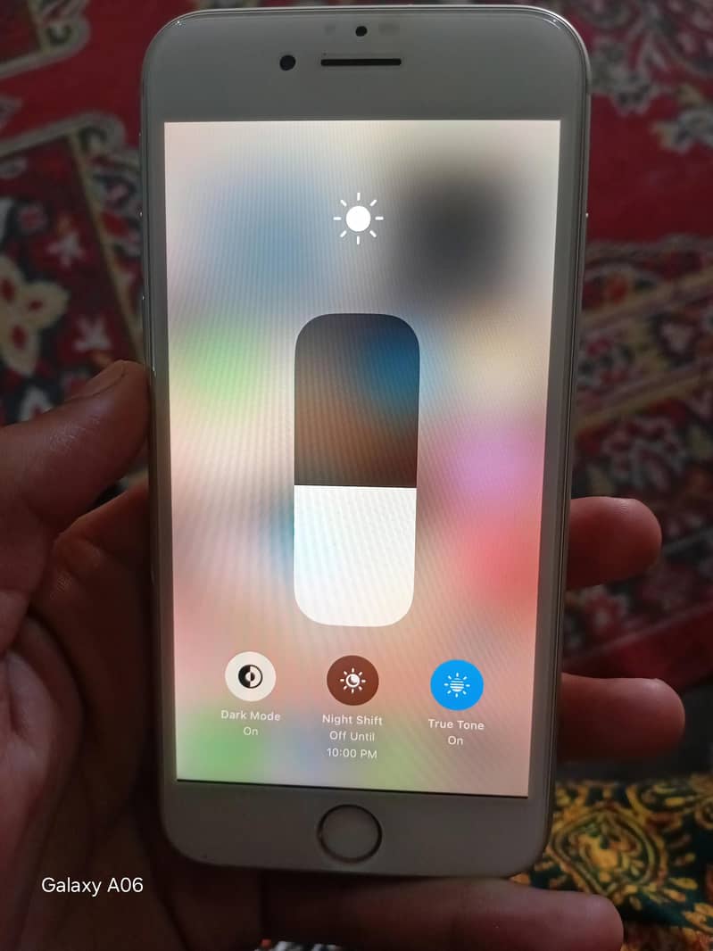 Apple iPhone 8 0