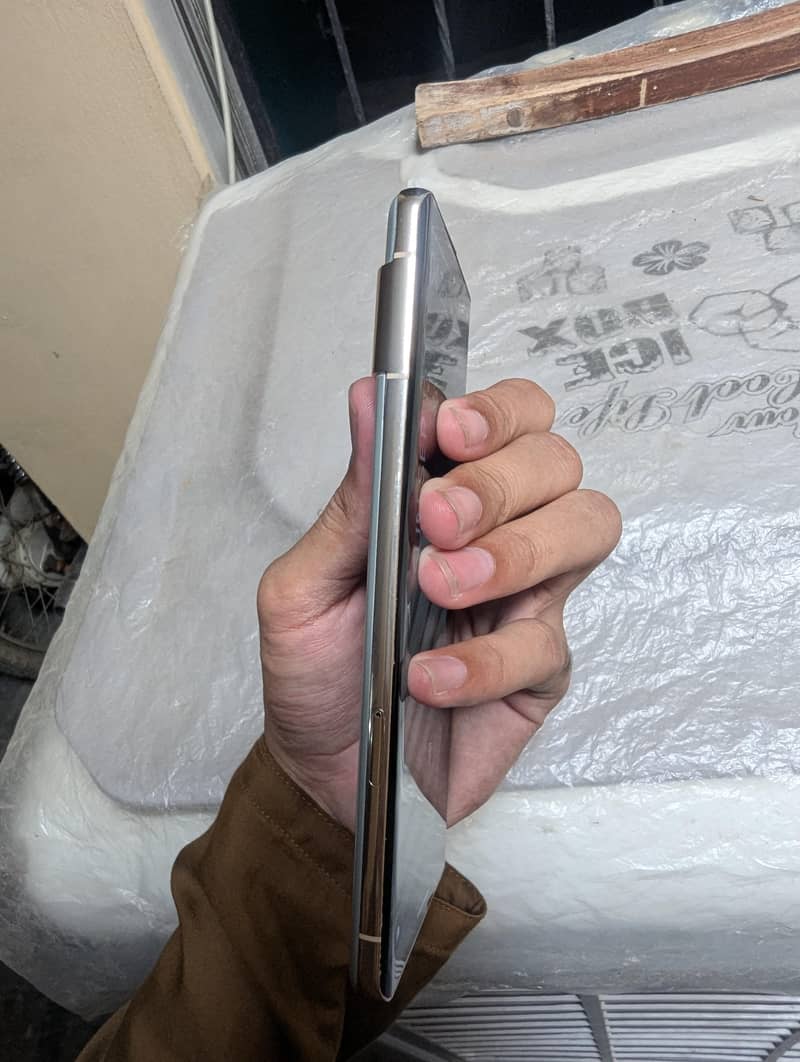 Google Pixel 7 Pro 4
