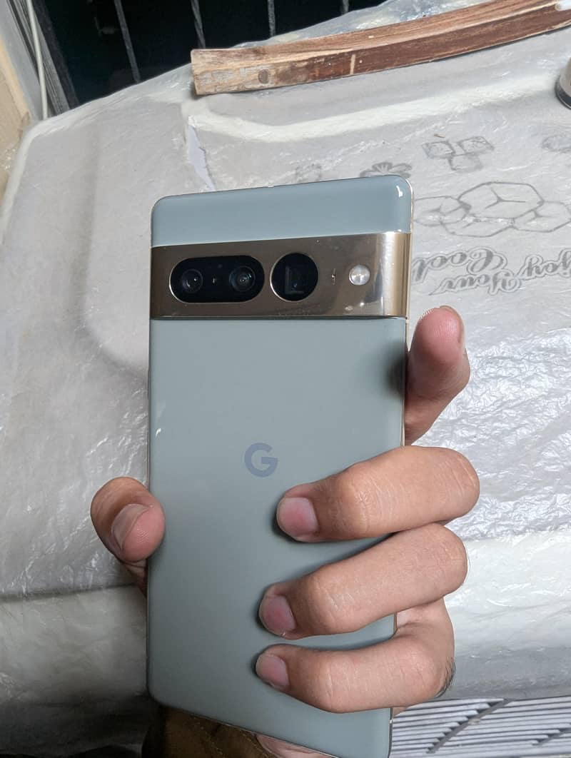 Google Pixel 7 Pro 6