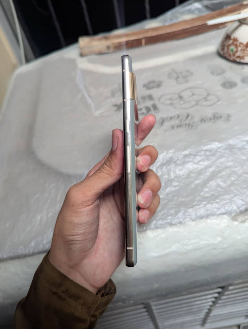 Google Pixel 7 Pro 8