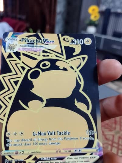 Pikachu vmax kard