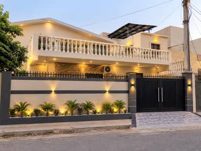 INDEPENDENT HOUSE 240YARD 4BED D/D I UNIT BOUNDERY WALL SOCIETY BLK 17