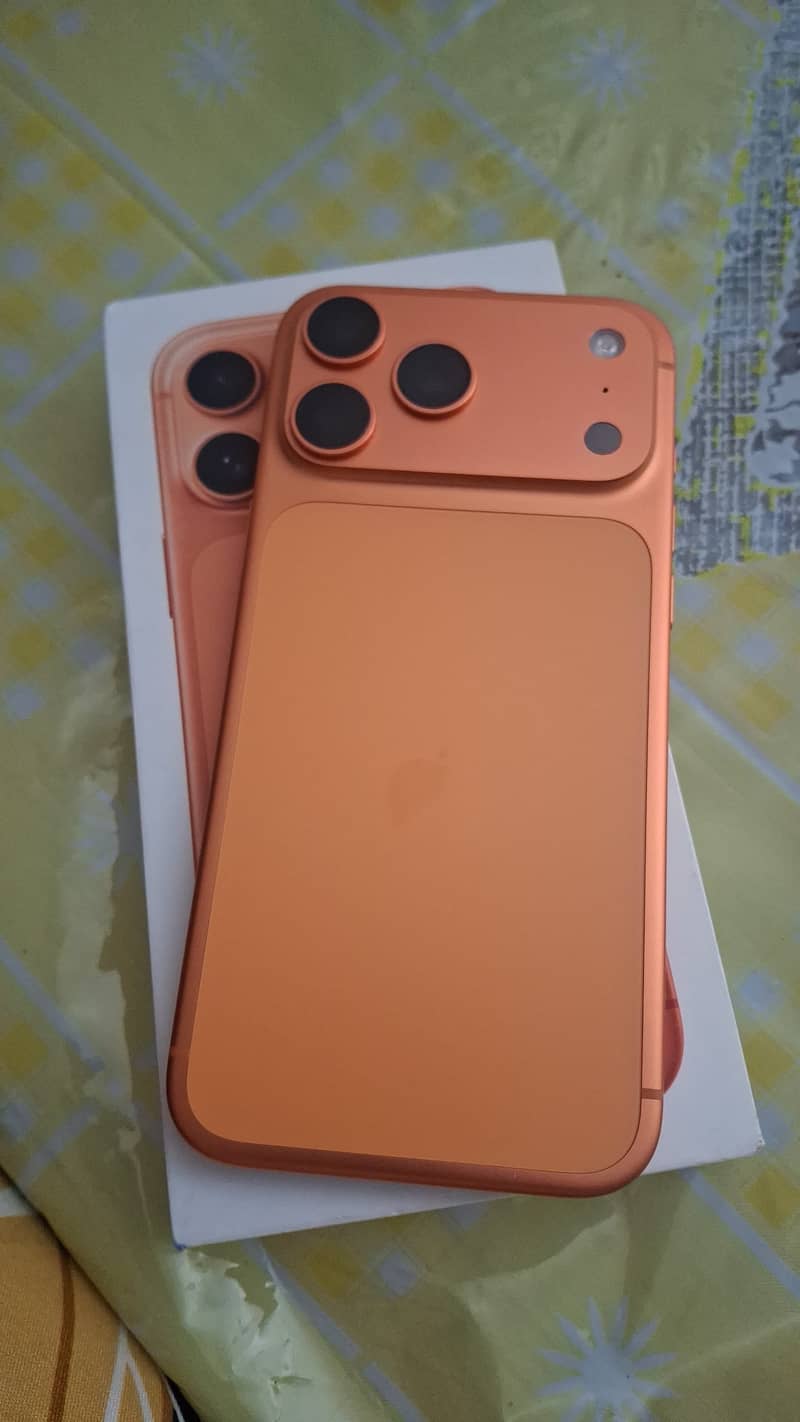 Apple iPhone 17 Pro Max 2