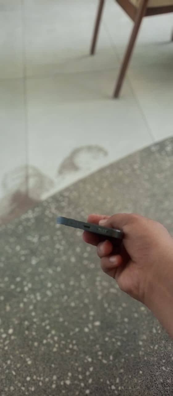 Apple iPhone 12 Pro 2