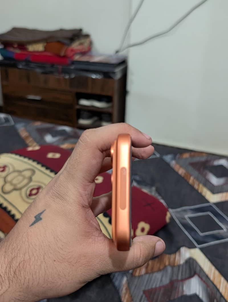 Apple iPhone 17 Pro Max 5