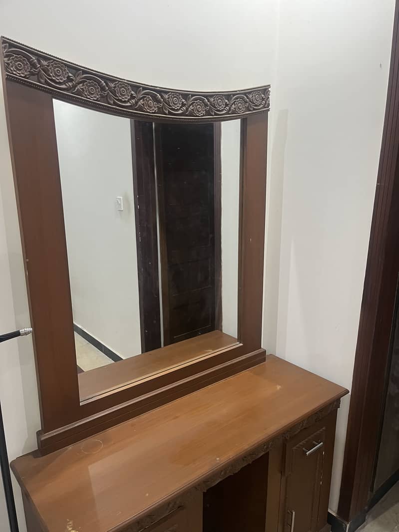 Dressing Table 2