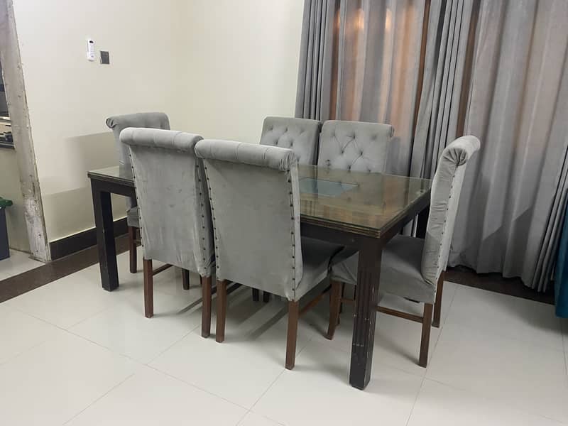 Dining table 6