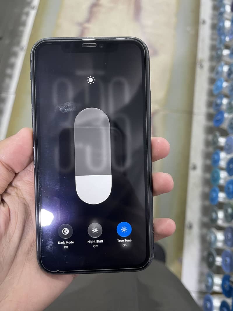iPhone 11 5