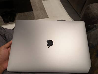 Apple MacBook Pro 2019 i9 64gb Ram with graphics card