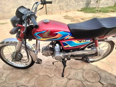 Honda CD70 for urgent sale