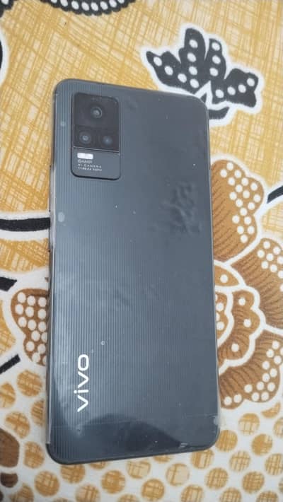 Vivo V21e with box without charger 45 sy kam nahi hoga