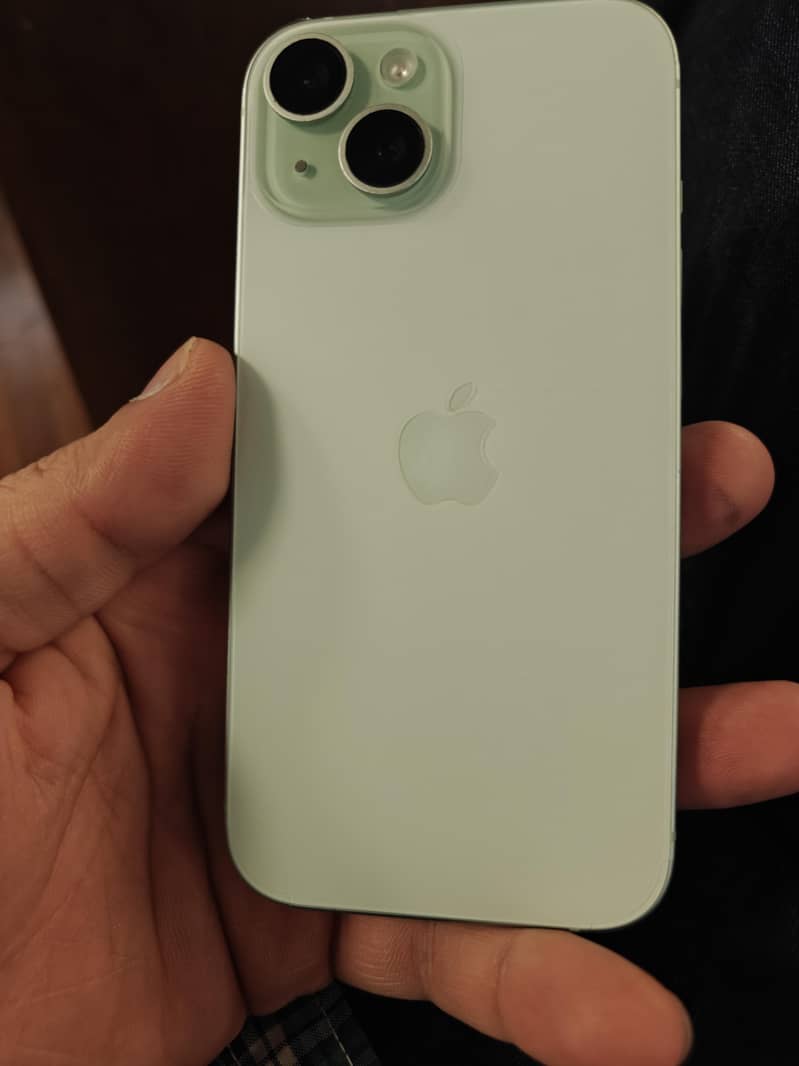 Apple iPhone 15 5
