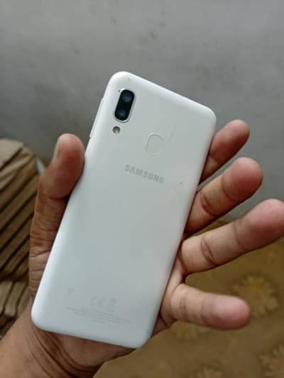 Samsung Mobile A20e