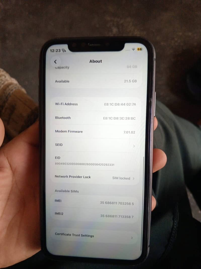 Apple iPhone 11 3