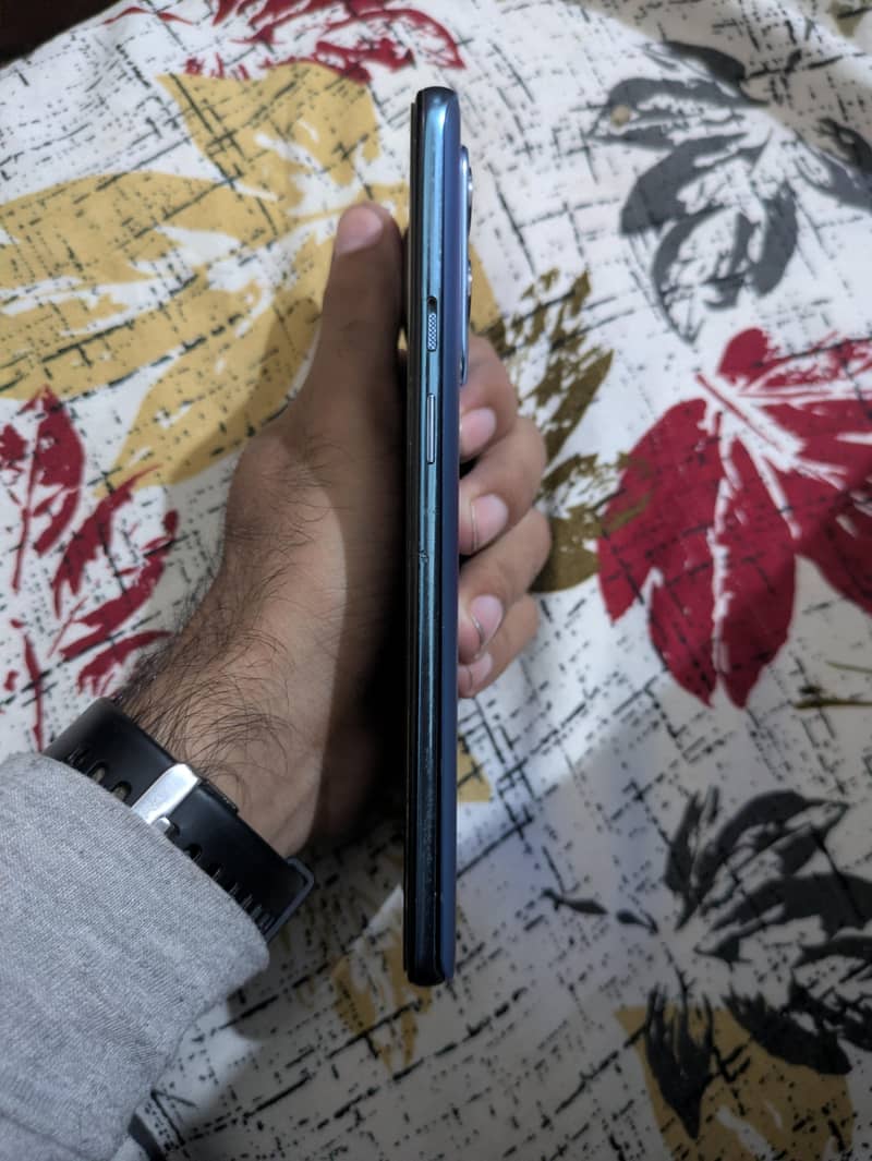 One Plus 9 5g 3