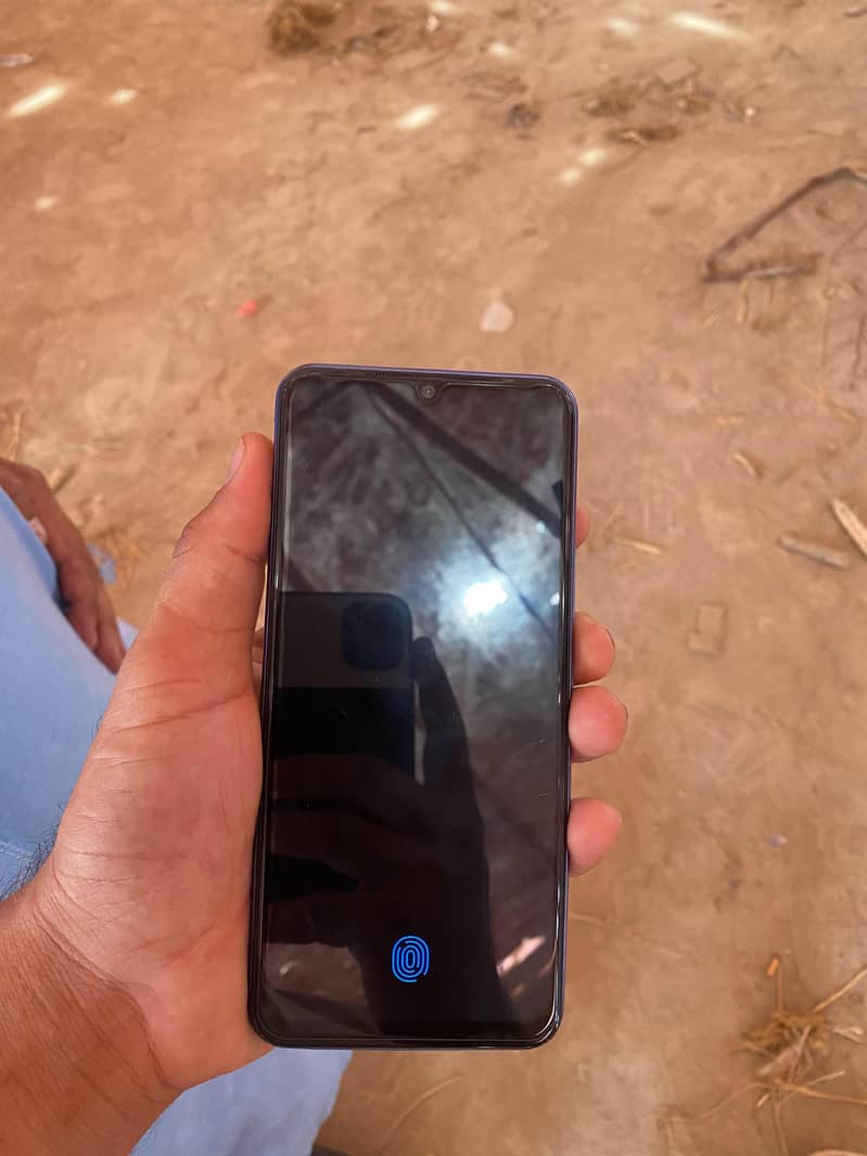 Vivo V21e 1