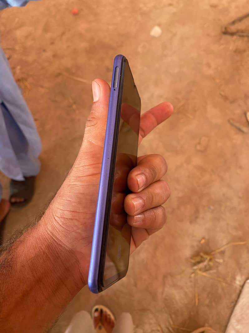 Vivo V21e 6