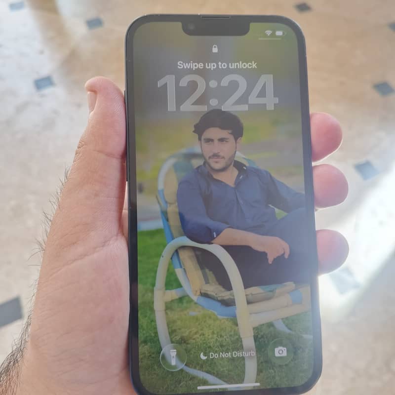 Apple iPhone 13 3