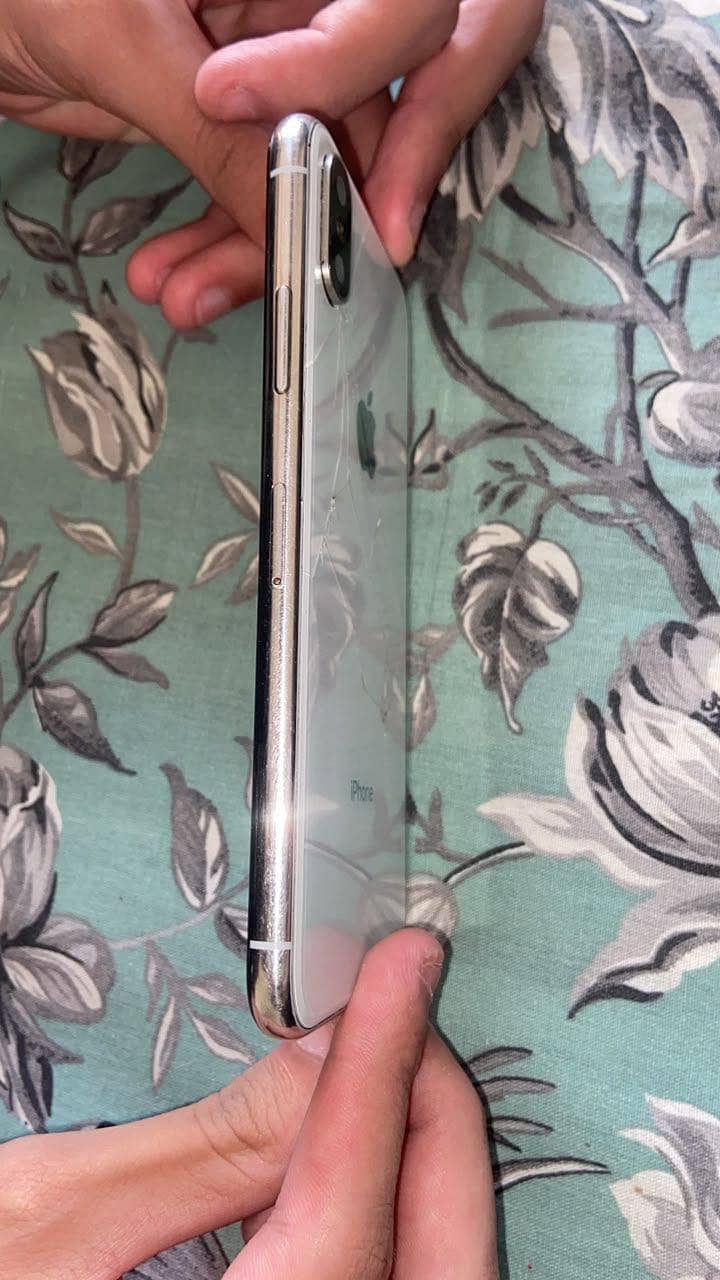 Apple iPhone X 1
