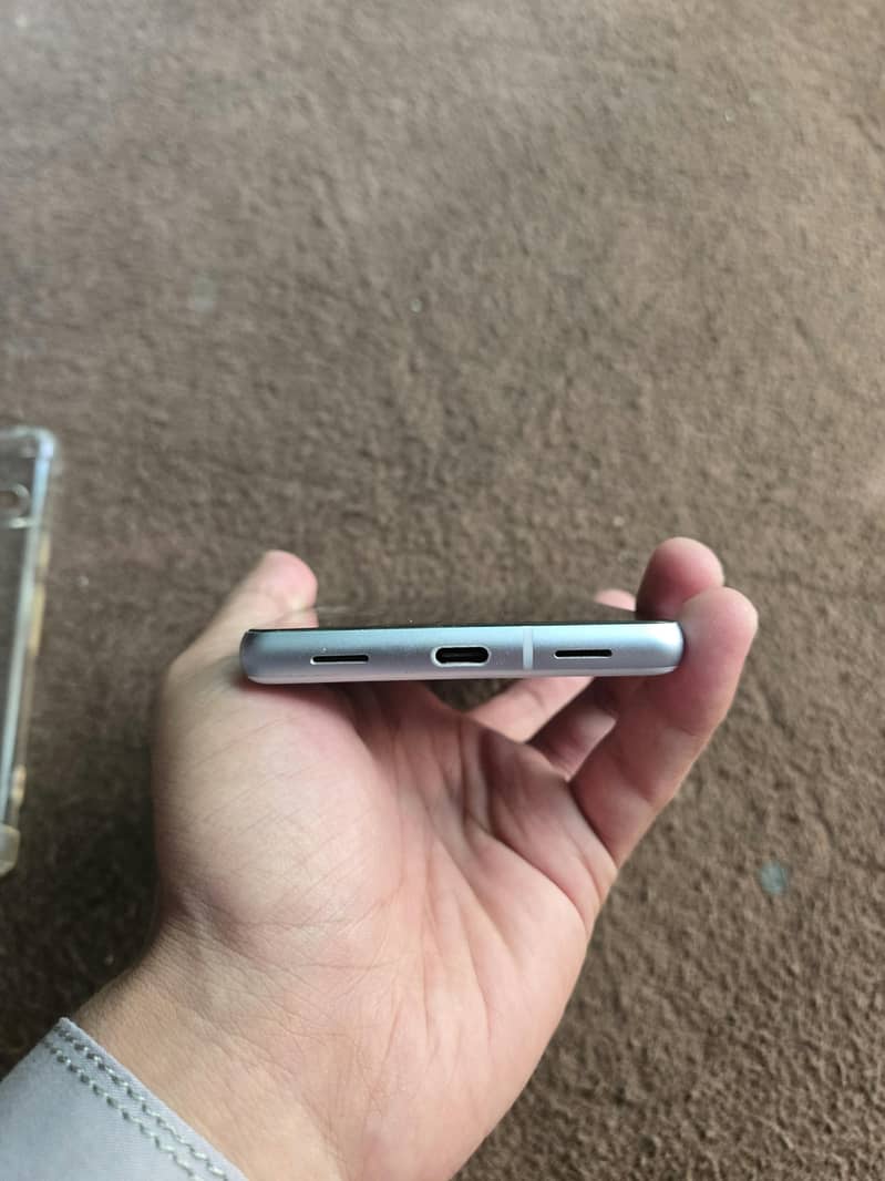 Google Pixel 7 3