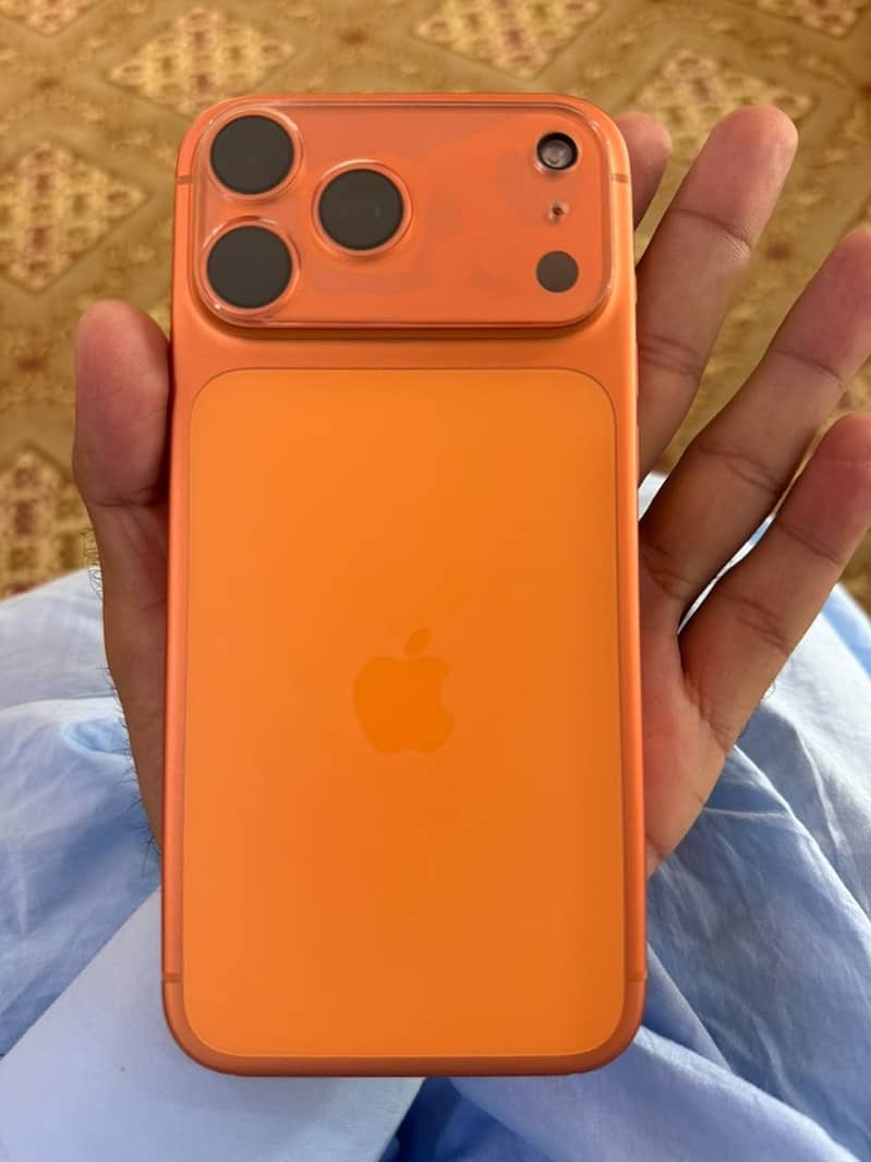 Apple iPhone 17 Pro Max 2