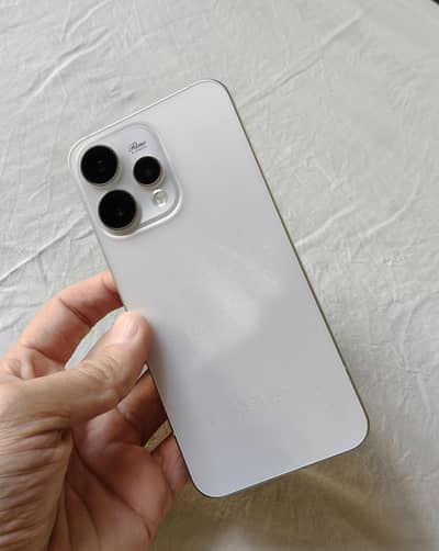 OPPO Reno 15 5G, just box open