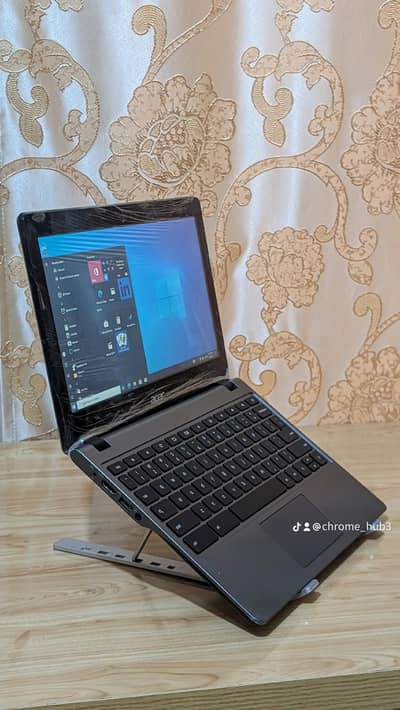 Acer C740 4/128GB SSD