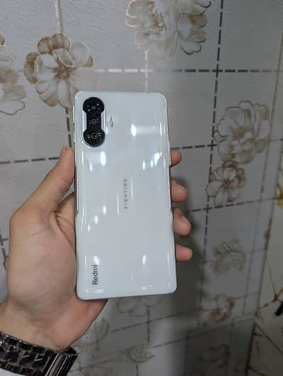 Xiaomi Redmi K40 Gaming 12/256 lush condition