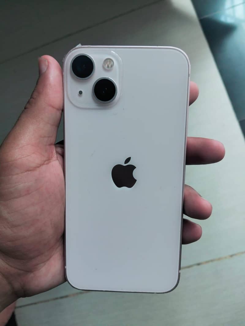 Apple iPhone 13 0