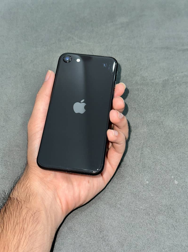 Apple iPhone SE 0