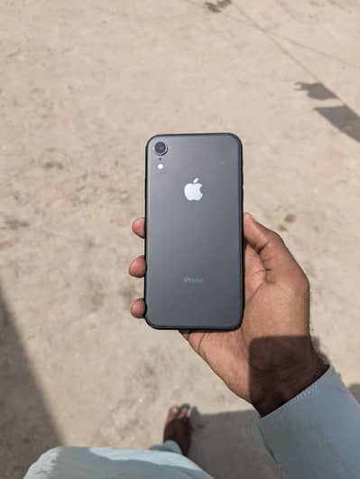 Apple iPhone XR
