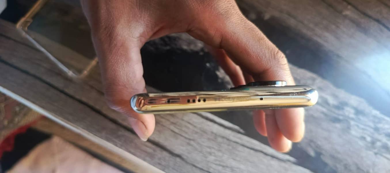 Tecno CAMON 40 Pro 3