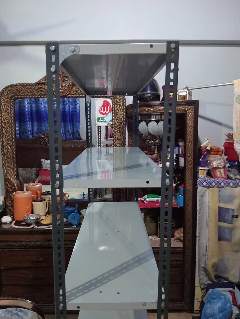 king size stands 5
