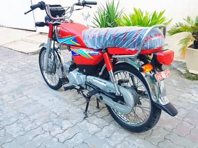 Honda cd 70 available in new condition 19 model