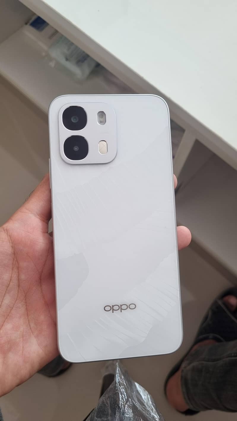 OPPO A6s 4