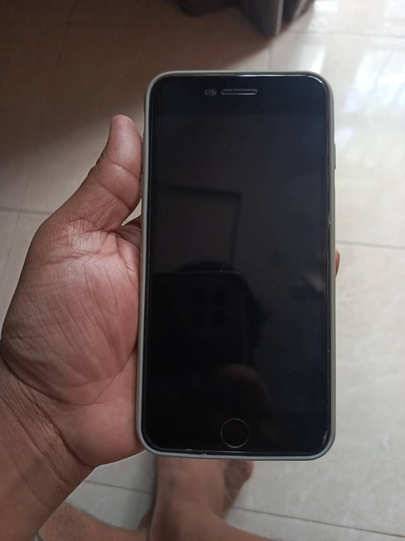 Apple iPhone 8 Plus 0
