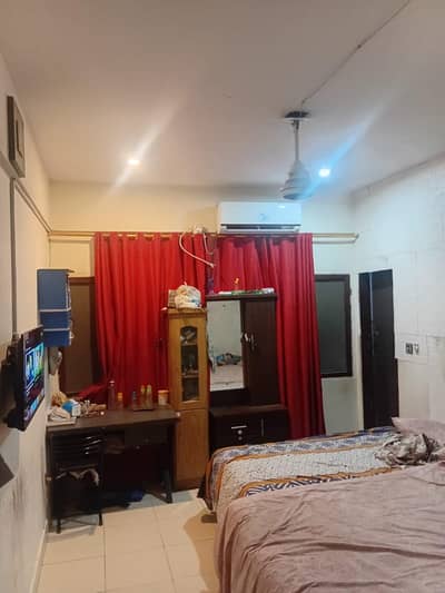 well maintained flat for rent in P&T Society korangi for small family