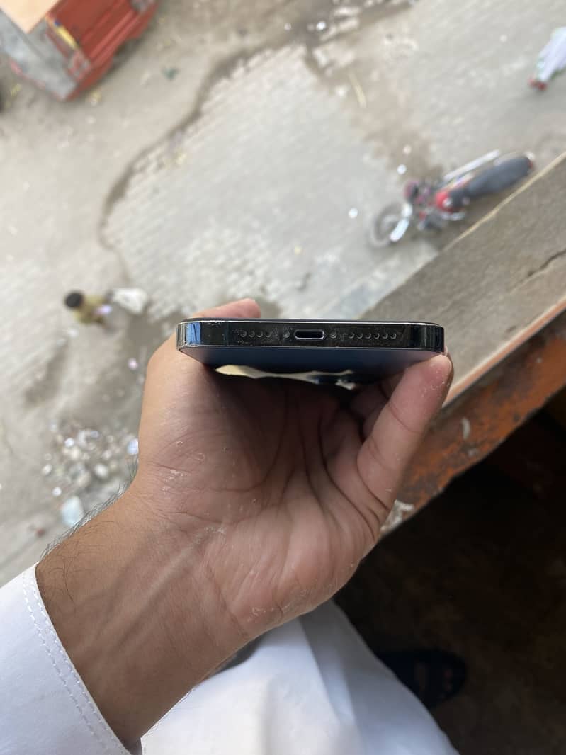 Apple iPhone 12 Pro Max 5