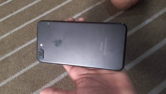 iPhone 7plus 32gb  03264065744 whtp