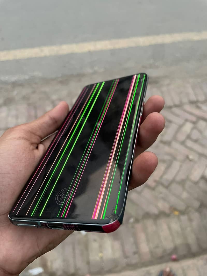 One Plus 9 Pro panel lines exchange 2