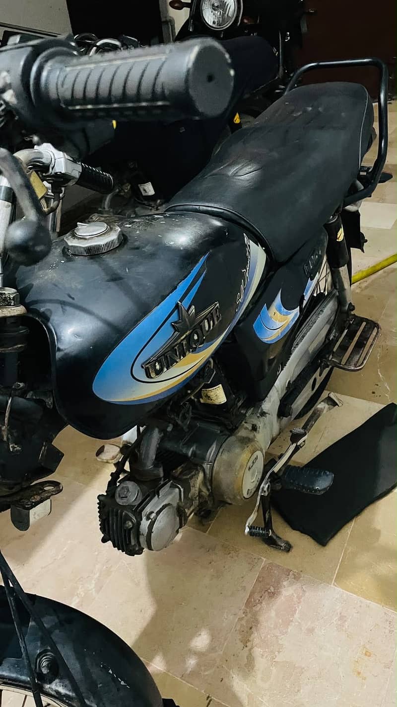 Unique CD 70 Model 2011 4