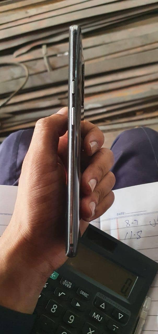One Plus 7 Pro 3