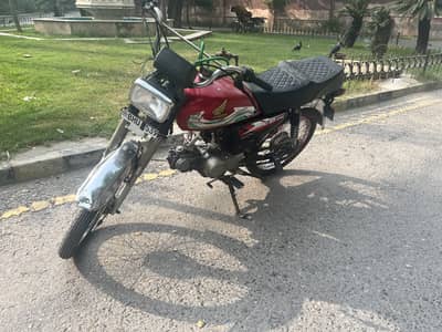 Metro bike 70cc condition 7/10 but engine outclass hai