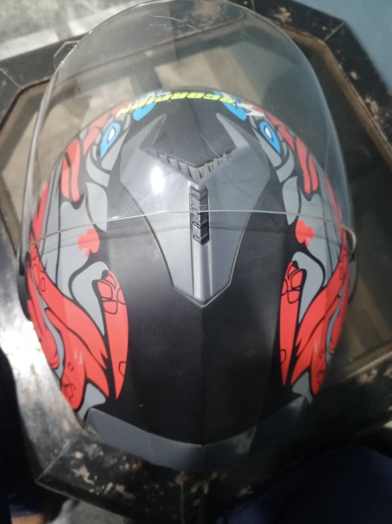Halmet Scorpion 100% condition 1