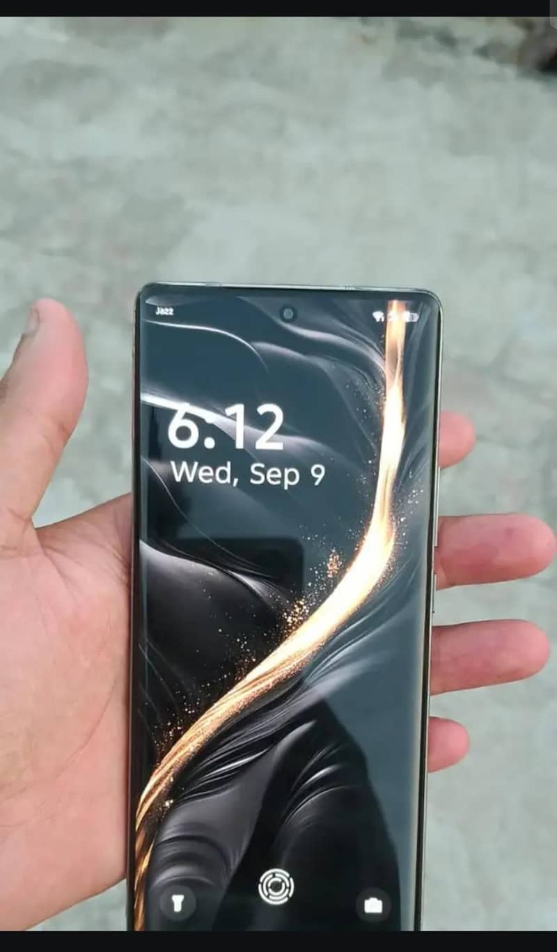 Tecno CAMON 30S 7