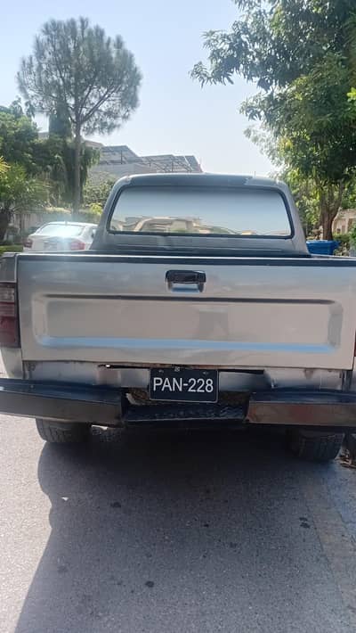 Toyota hilux tiger 2004