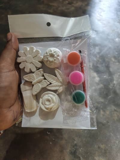 toy child paint