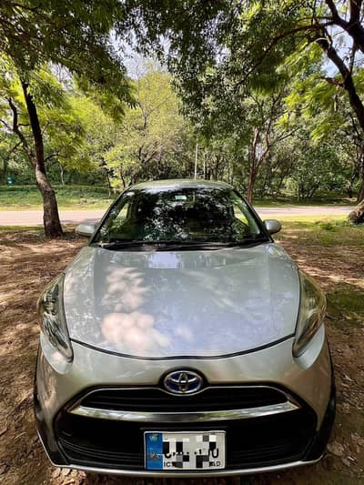 Toyota Sienta 2017