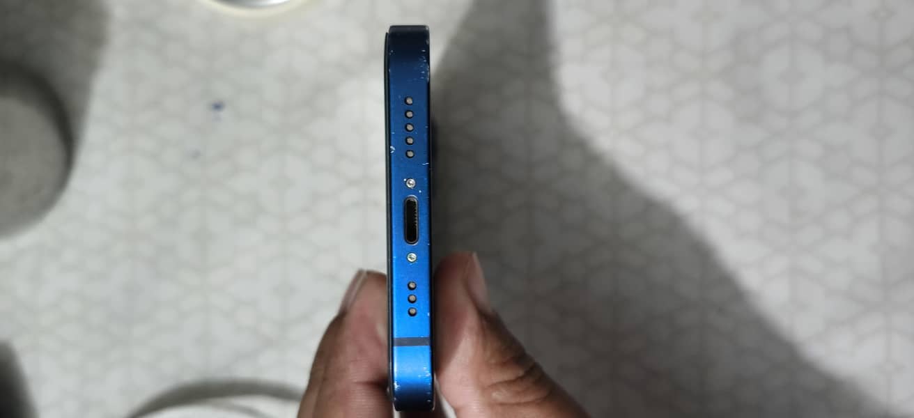 Apple iPhone 12 2